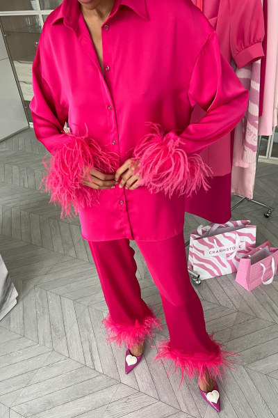 Брюки атласные с перьями (фуксия)